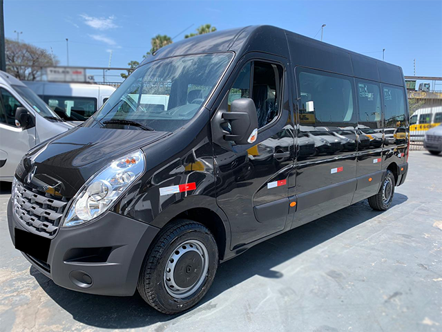 LOTE 005 Renault MASTER 16 LUGARES L3H2