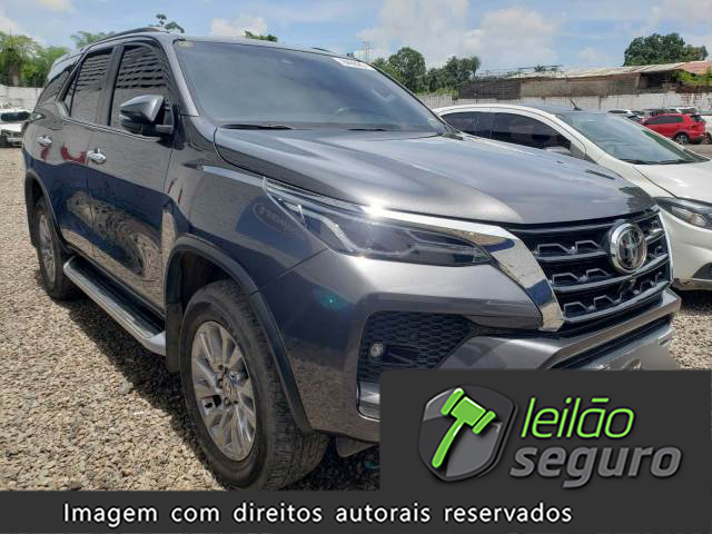 LOTE 018 SW4 SRX 2.8 D-4D TURBO 2022