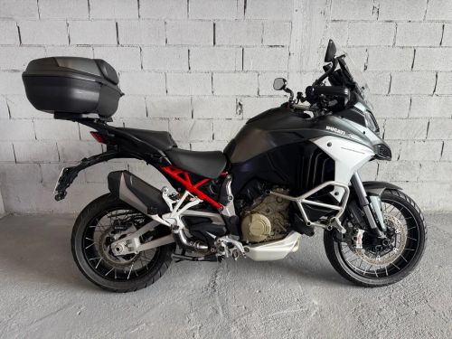 LOTE 008 DUCATI MULTISTRADA V4S 